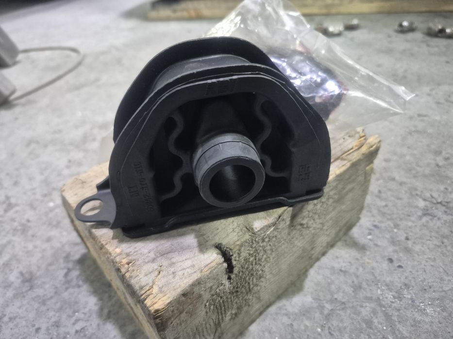 Продам недорого подушки на Хонду СРВ