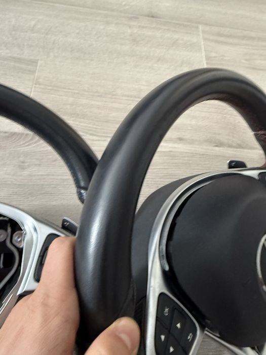 Волан Mercedes AMG W205 W213 червен или черен конец