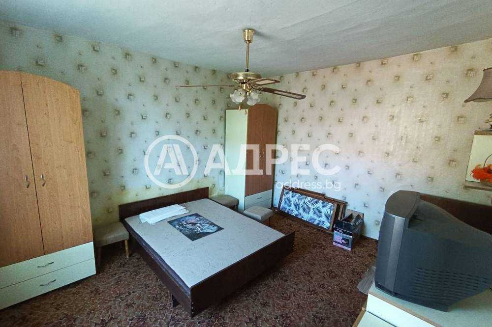 Продава се Къща в Разград, Варош - 176 кв.м за 1307 €/кв.м - Снимка #2