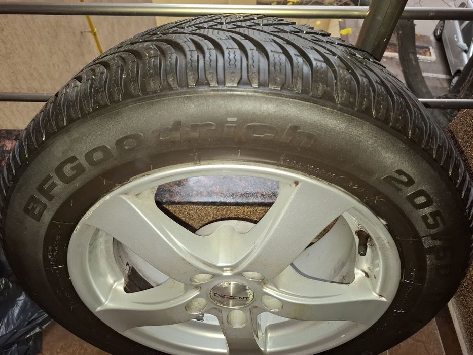 anvelope roti iarna mercedes E 200  bf goodrich 205 60 R16