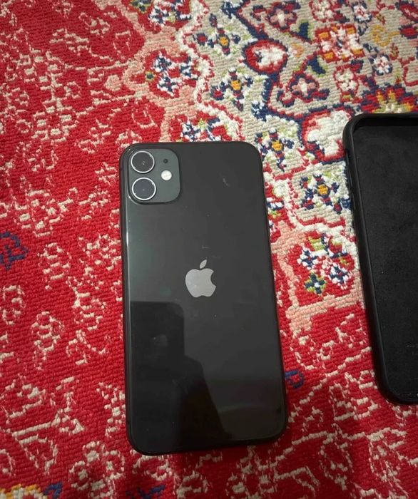 Айфон 11, 64 гб.