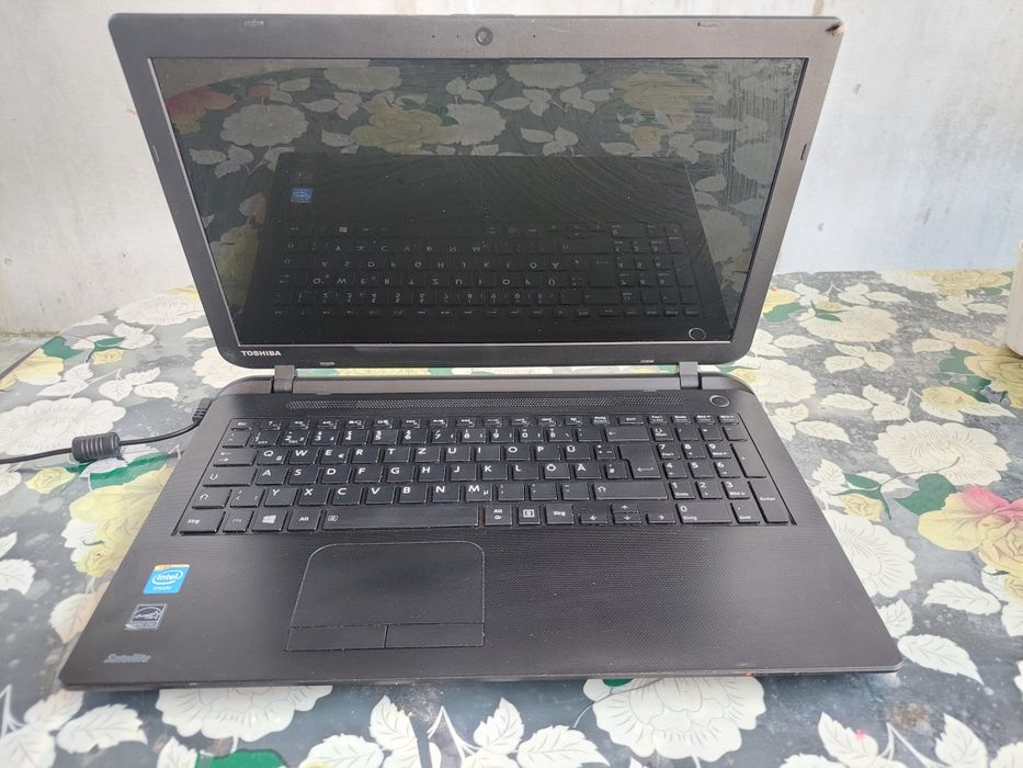 Laptop Toshiba Satelite