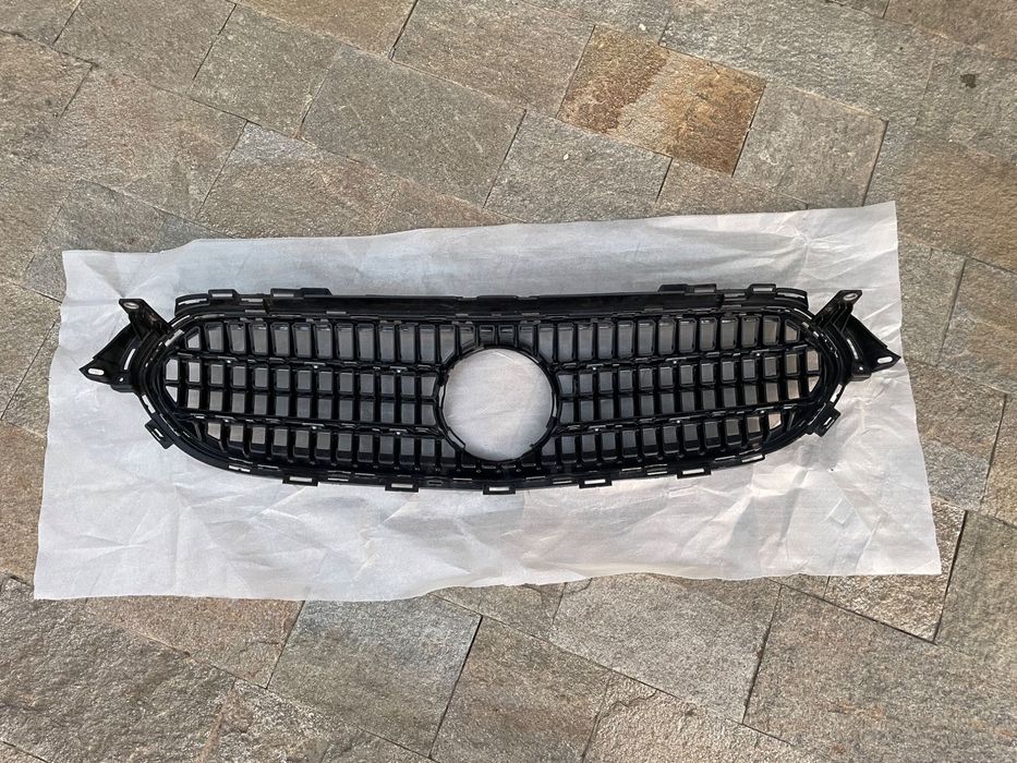 Решетка за Е класа