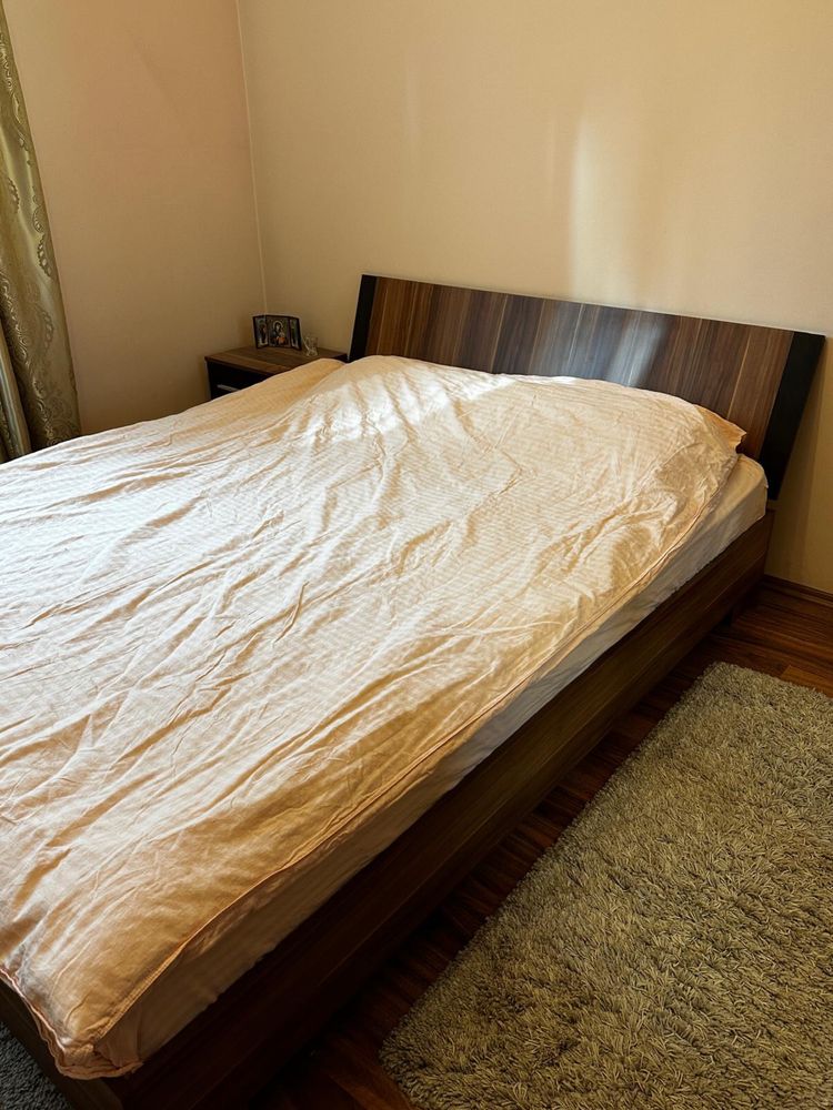 Vand mobilier dormitor