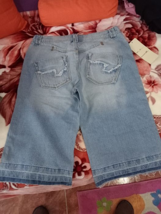 Blugi damă diferite dimensiuni.