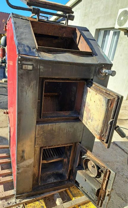 Vand centrala pe lemne