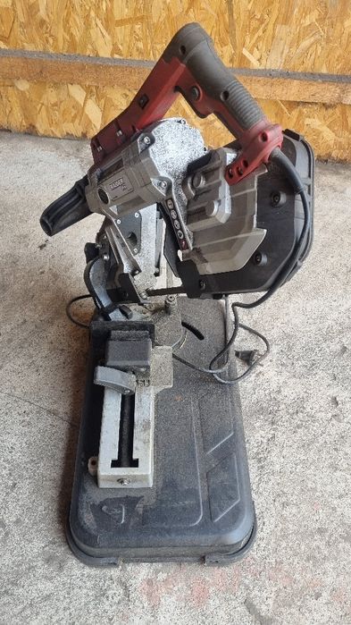 Fierăstrău cu banda