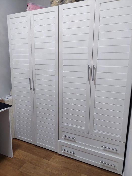 Продам шкаф срочно