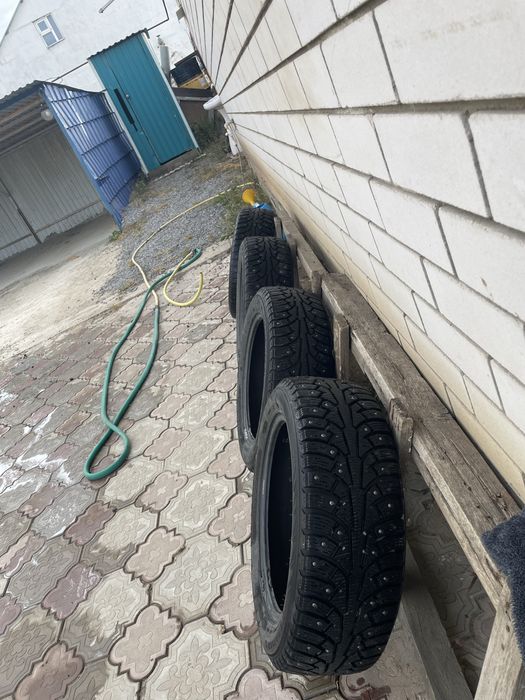 Продается зимние шины(шипы) 185/55/15 Nordman 5(Nokian)