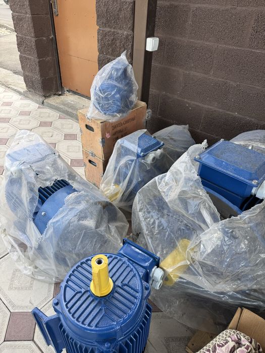 Продам электродвигатели