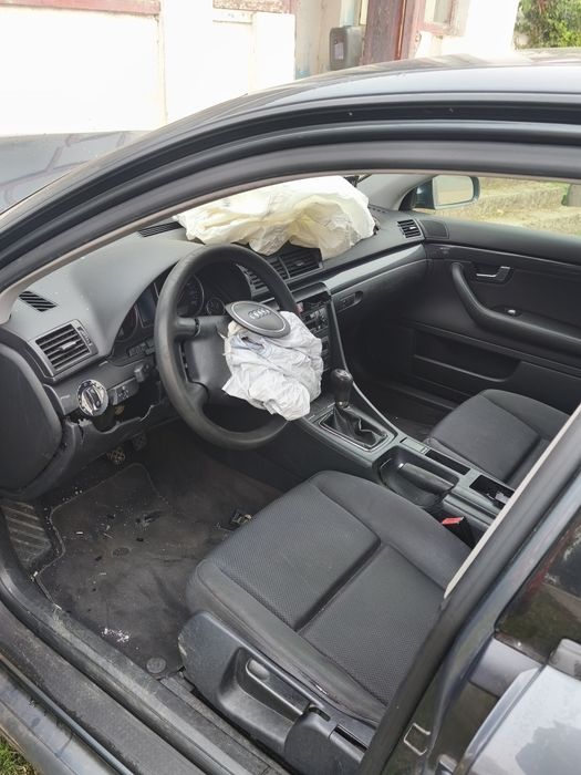 Audi A4, 2002, 1.6 benzina - avariat