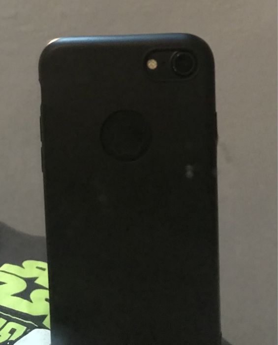 Dau la schimb iphone 7 cu 256 gb