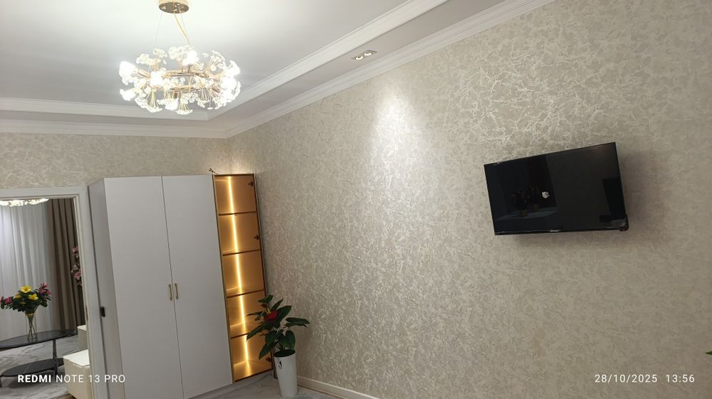 Своя квартира 2 комнатная Чилонзор 19 2в3/2/5 Евро ремонт Зеркалка