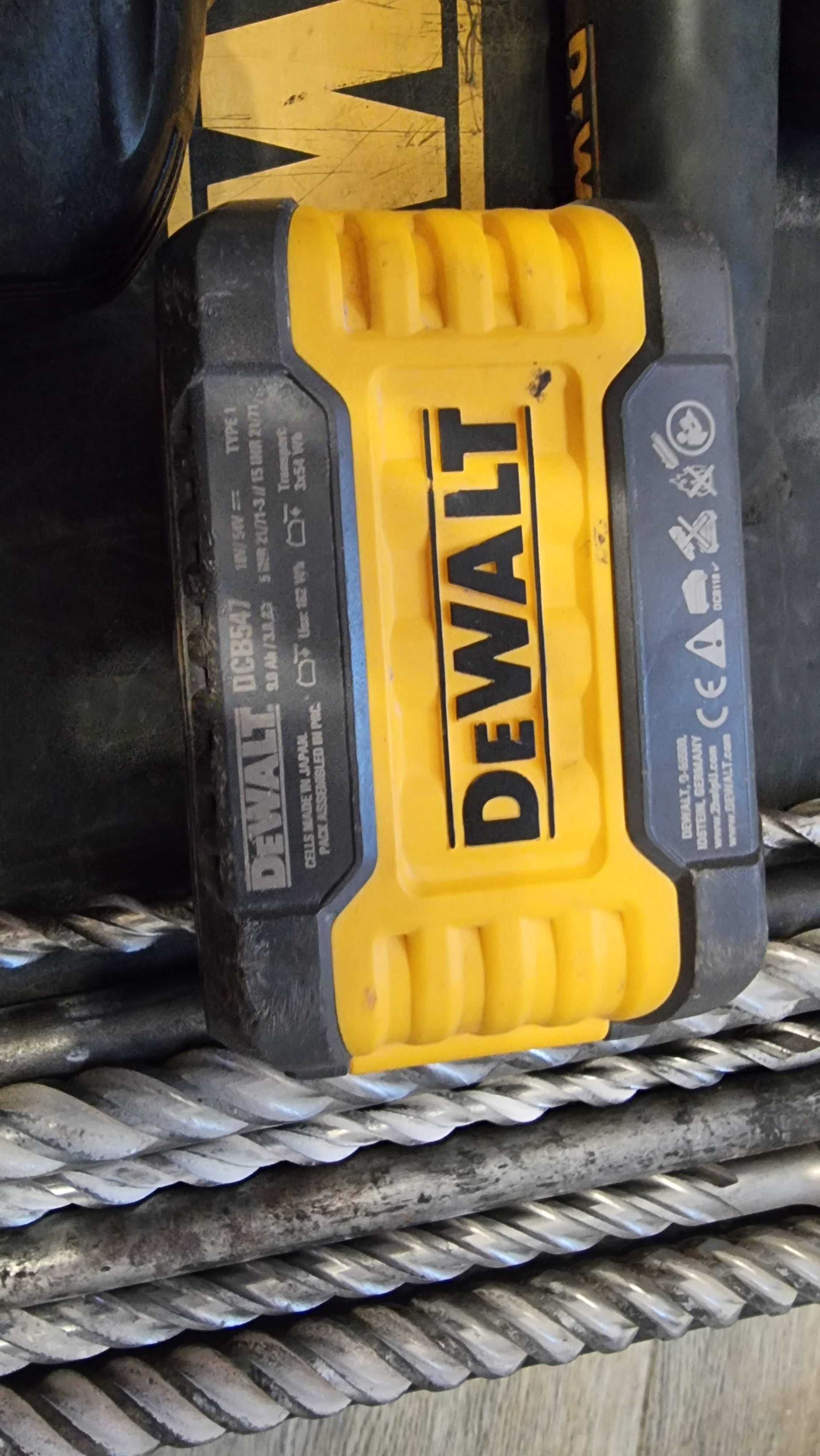 Оригинален перфоратор къртач DeWALT DCH481 SDS-max