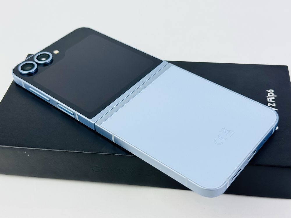 КАТО НОВ! Samsung Galaxy Z Flip 6 5G 256GB 12RAM Blue Гаранция!
