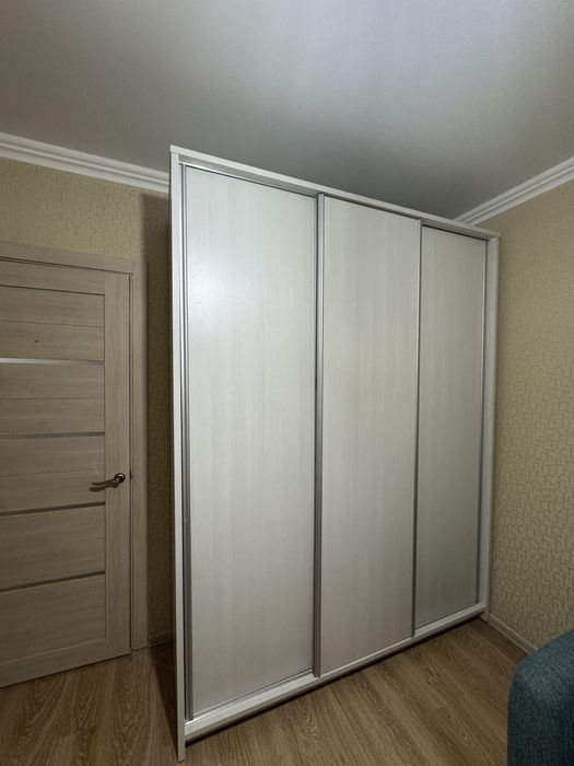 Шкаф-купе для спальни/прихожей, отличное качество