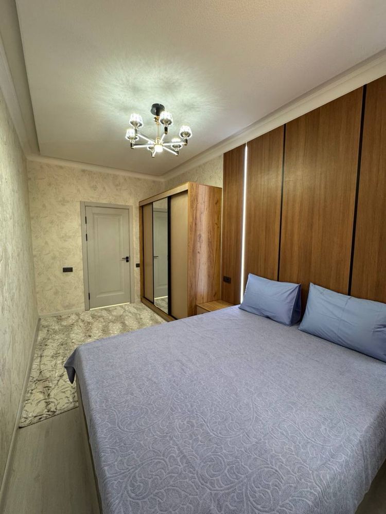 Продается 2 ком. Квартира на 2 этаже площадью 60 кв.м. В Вокзале