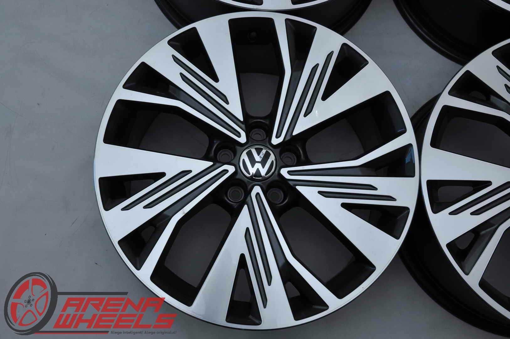 Jante Noi 19 inch Originale VW ID.3 ID.4 ID.5 Tiguan Passat Arteon R19