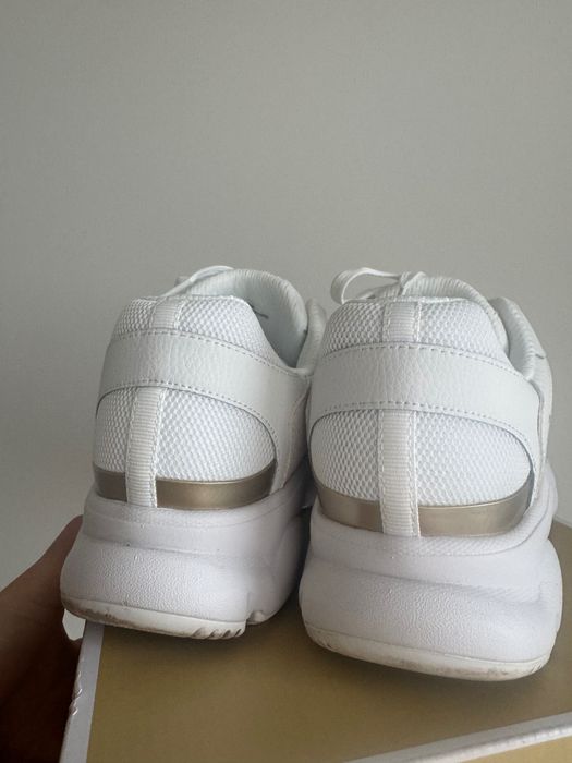 Michael Kors маратонки размер 38 бели