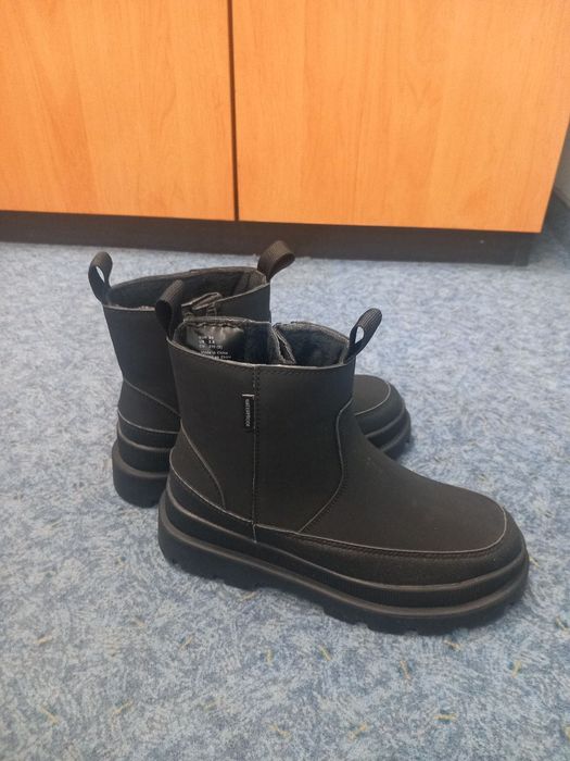 Зимни апрески на марките Тhe North Face ; Adidas Terrex ; H&M