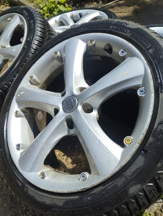 Джанти с зимни гуми  225/45R17