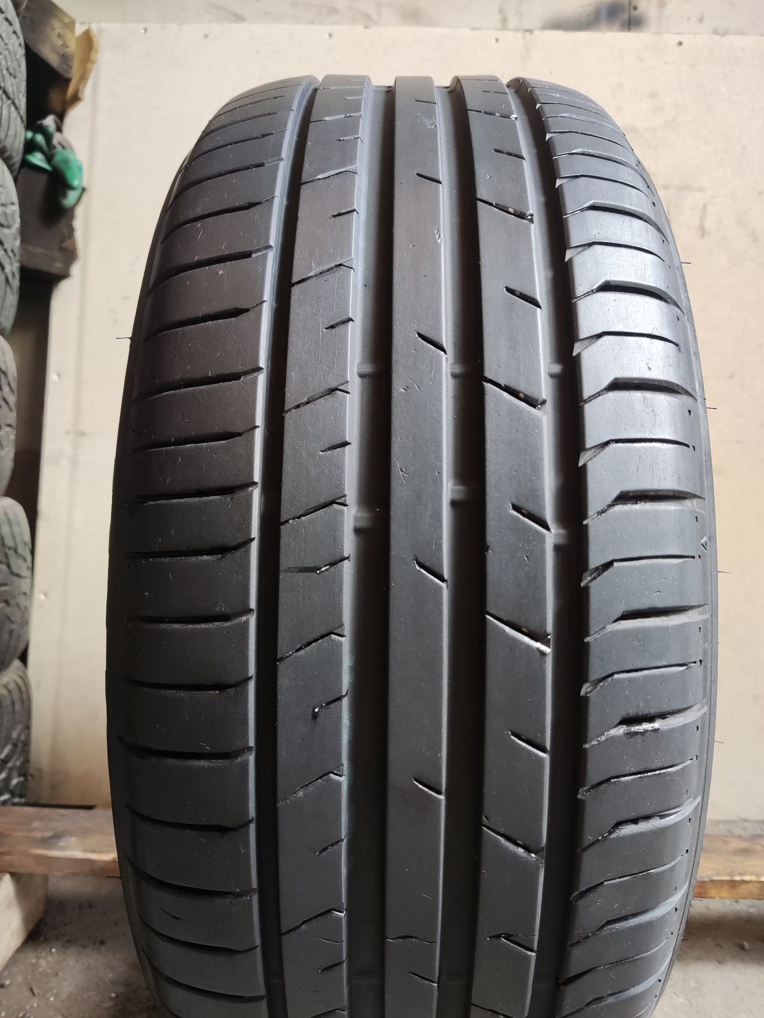 1бр лятна гума 225/50/17 Toyo Proxes Sport ,7mm грайфер