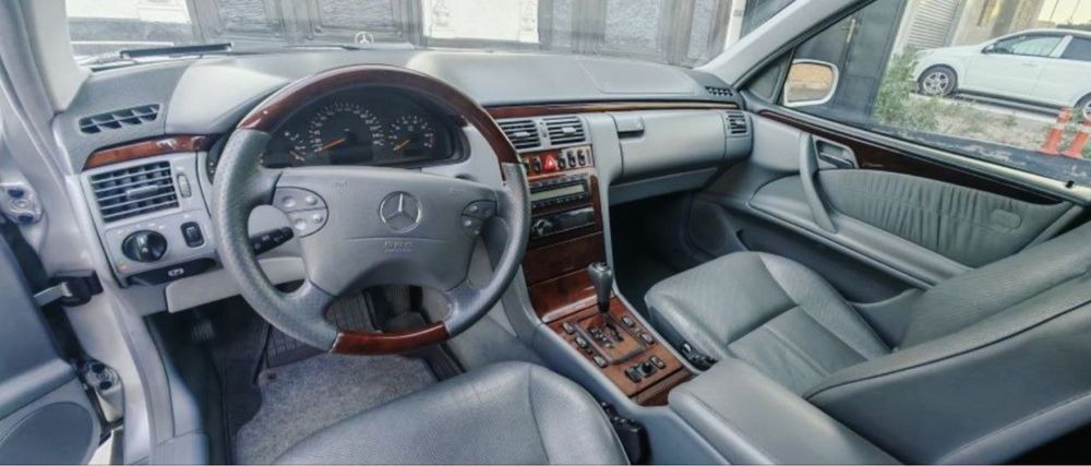 Mercedes Benz W210 E280