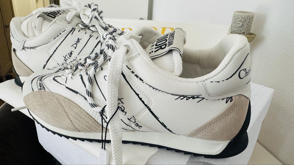 Adidasi Cristian Dior! Detin card !