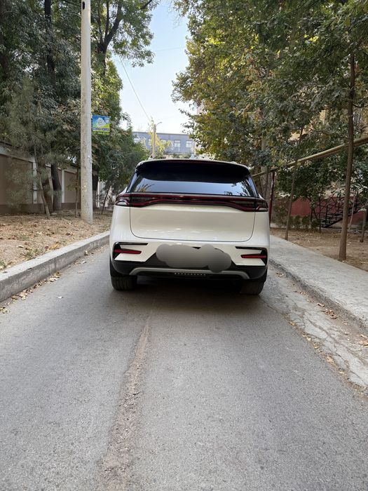 BYD Tang EV 4.4 sekund