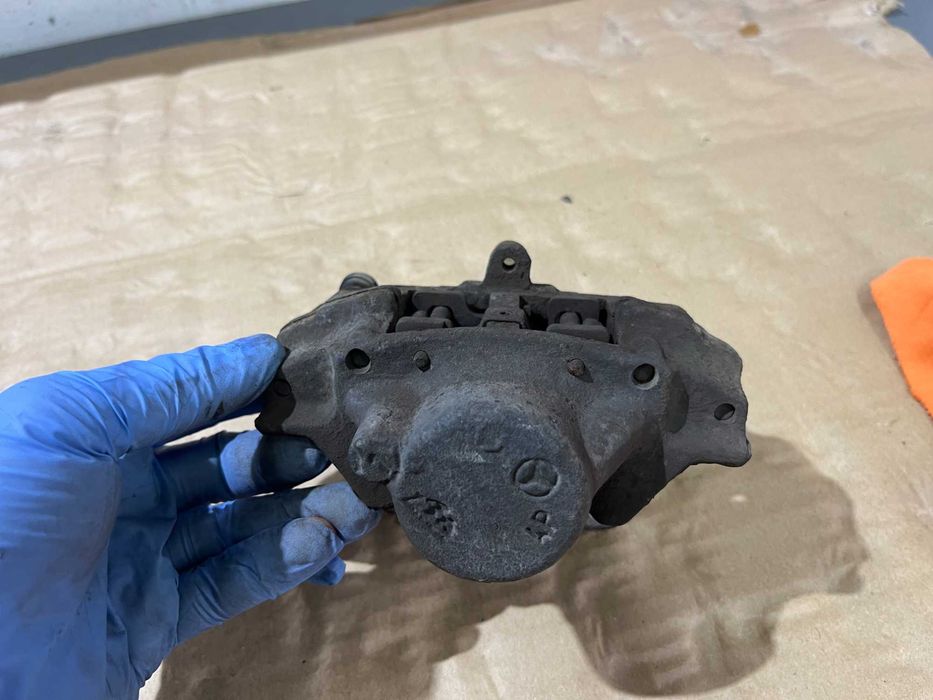 Задни спирачни апарати за Mercedes W202 W208 W210 (2.0 ,M111)