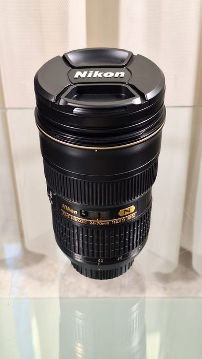 Obiectiv Nikon 24-70 f2.8 impecabil