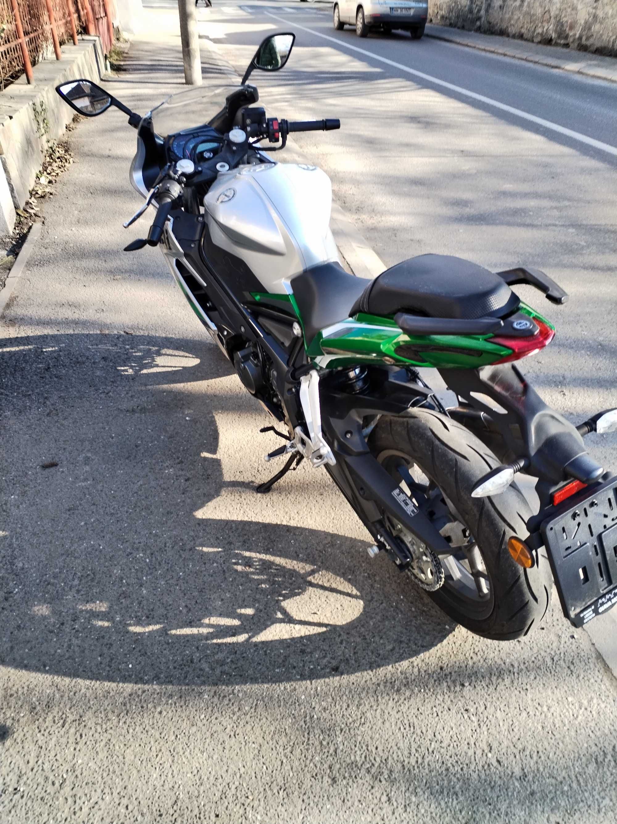 Motocicleta benelli 302R 2019