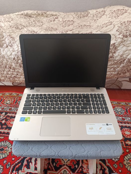 Брэндовый ноутбук Asus. N4200/Nvidia 810M 2Gb/DDR3 8Gb/SSD/HDD