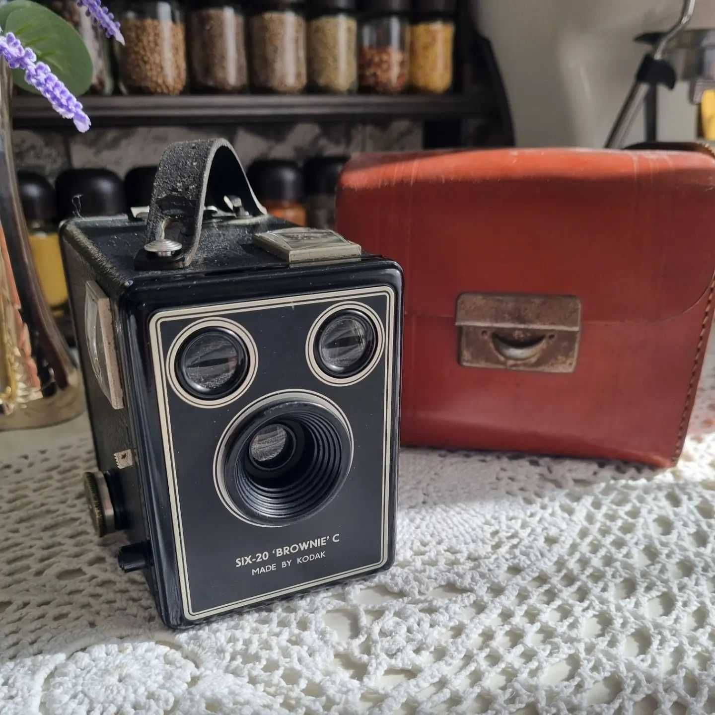 Camera foto Kodak Brownie Six-20 C, an 1946