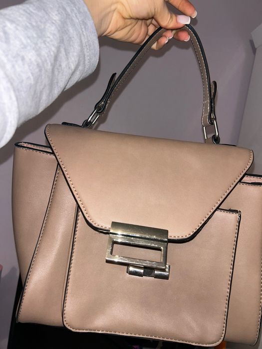 Кафява дамска чанта