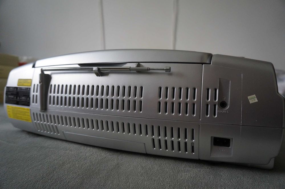 Radio-CD-Cass TCM cu baterii/alimentare priza