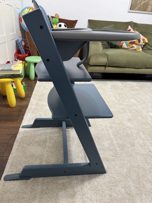 Vand pachet scaun de masa Stokke Tripp Trapp cu baby set + tavita