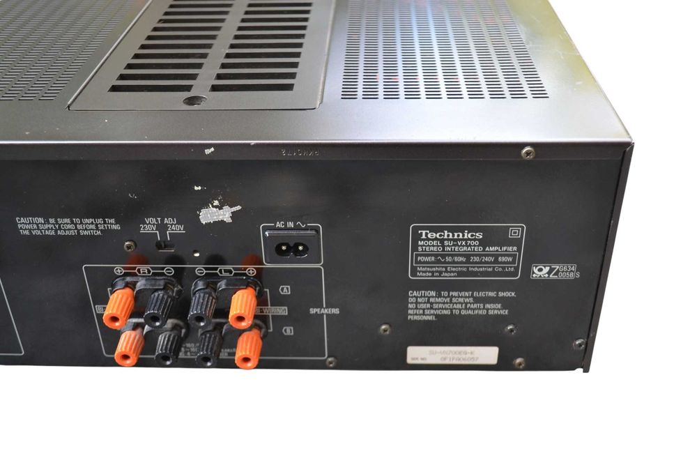 Amplificator Technics SU VX 700