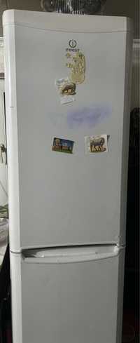Продам холодильник Индесит