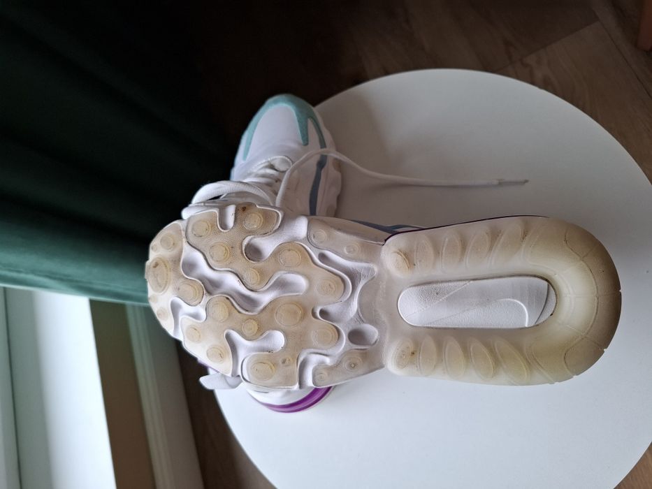 NIKE Women's Air Max React 270 White/Light Blue-Aurora Green