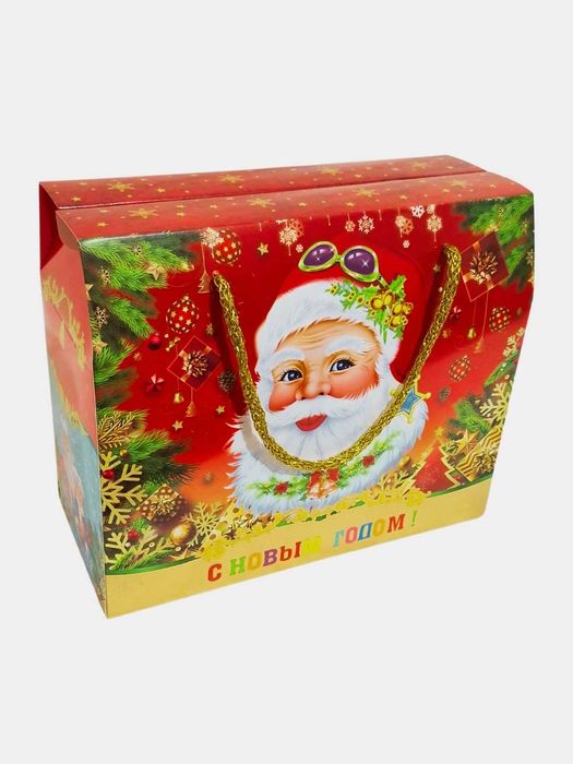 Yangi yil sovg'a qutisi Qizil rangli, archa va sovg'alar.