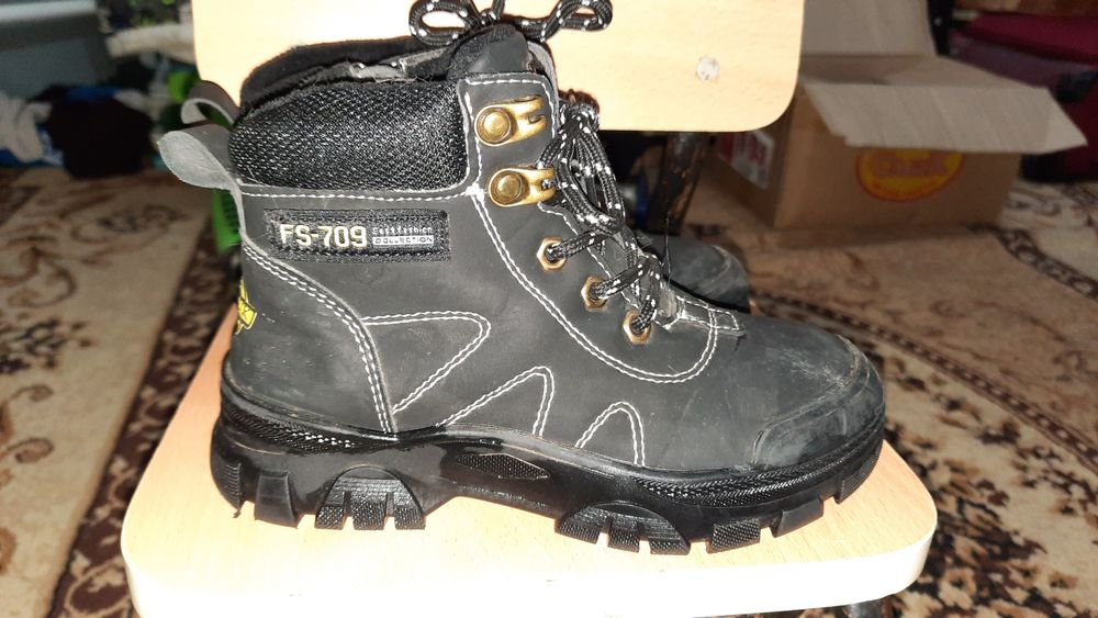 Детские ботинки в идеале весна-осень р-р 30