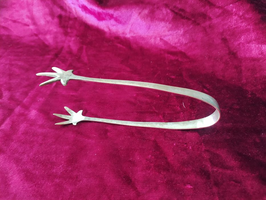 Антикварные посеребренные щипцы для сахара, льда и сервировки.