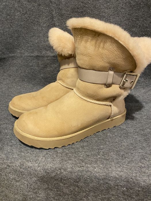 UGG dama in stare exceptionala