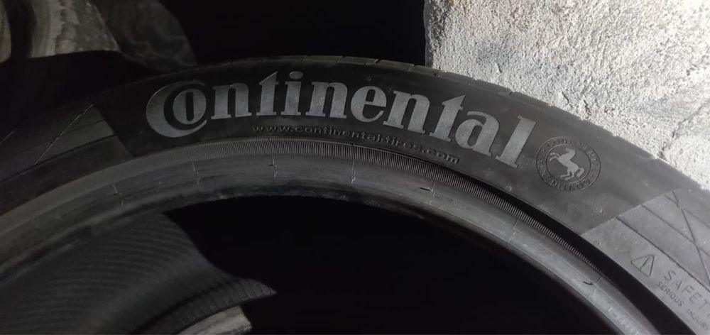 Резина 295/40/21 комплект