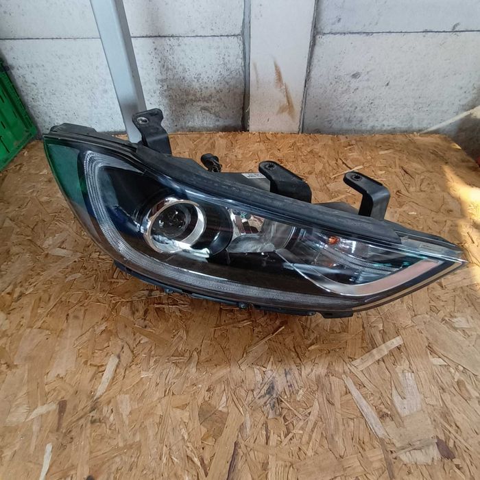 far dreapta henon Hyundai Elantra 2017-2019