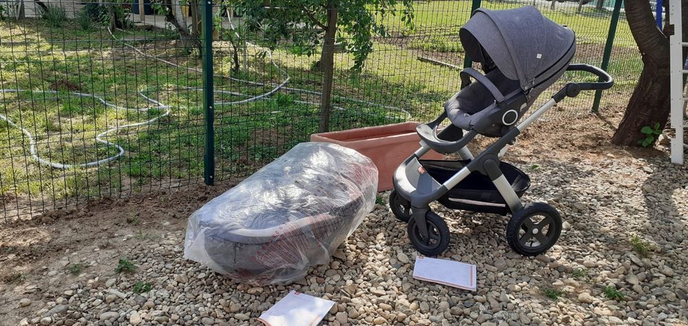 Carucior copii STOKKE