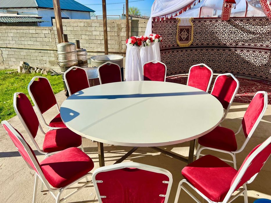 Алматы. Стулья банкетные металические. Для кафе, ресторана