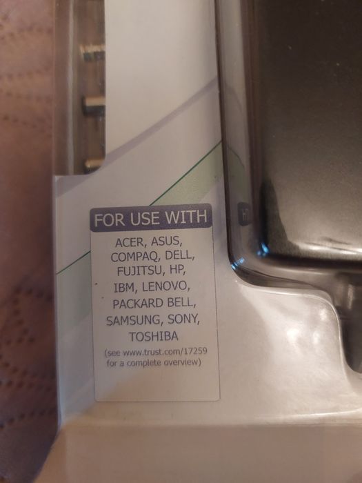 Alimentator laptop Trust 70W