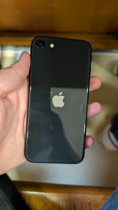 iPhone SE 2020 %100 battery health (schimb)